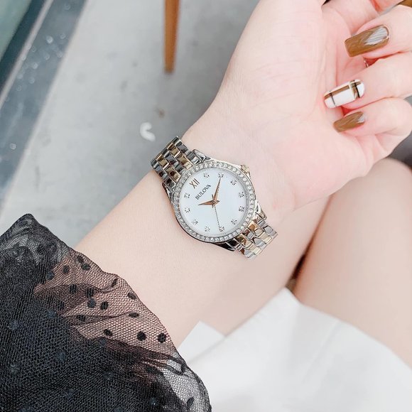 Sale! New! Bulova Diamond Crystal 28mm Watch w/ box